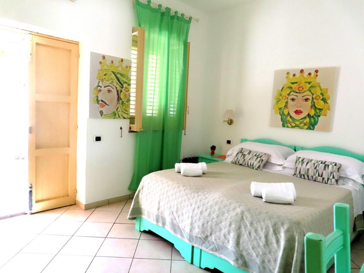 Stromboli Central Family Apartment - 3 Double Rooms Exterior photo